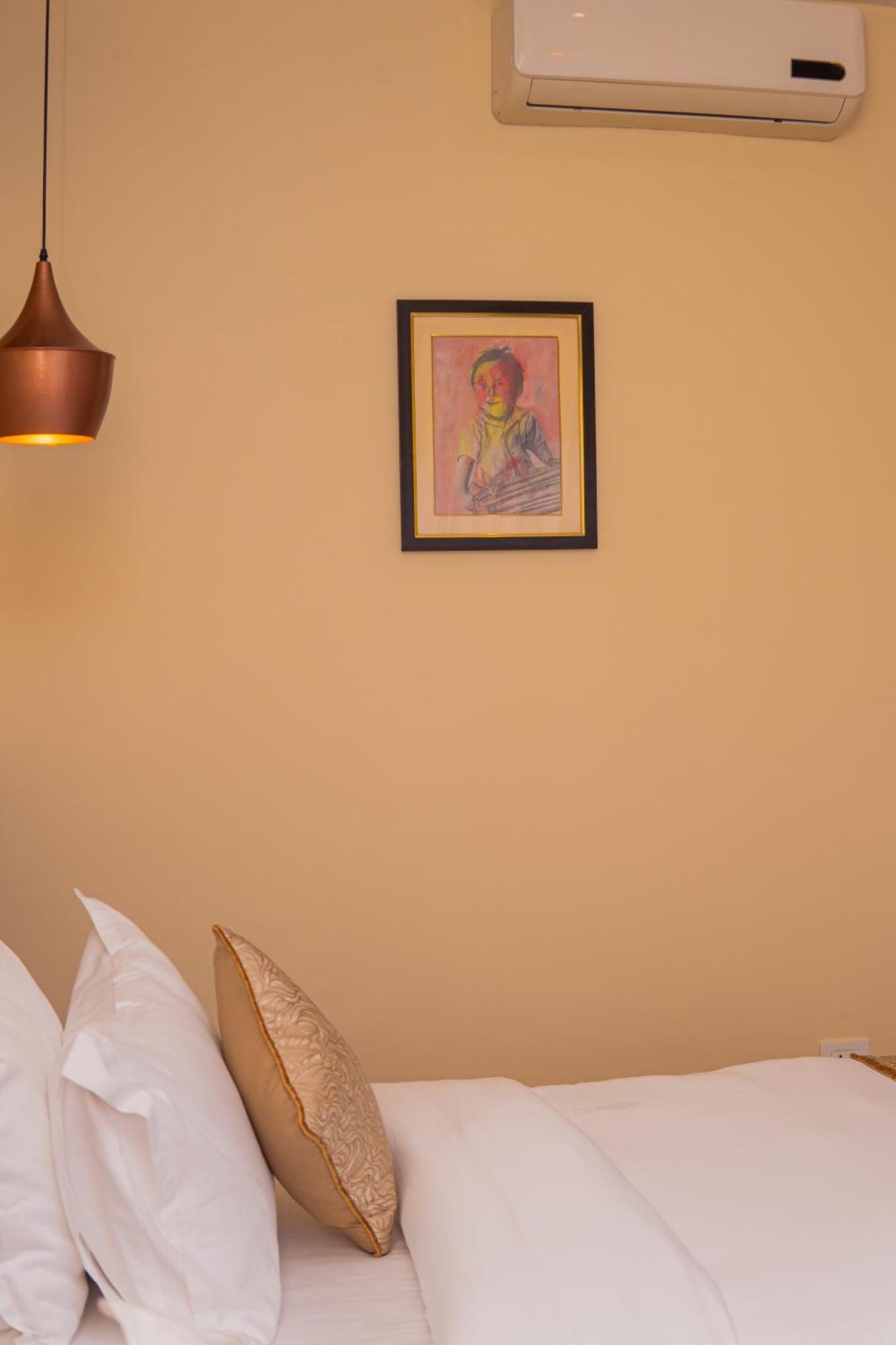 Temple Himalaya Hotel & Spa Pokhara Dış mekan fotoğraf
